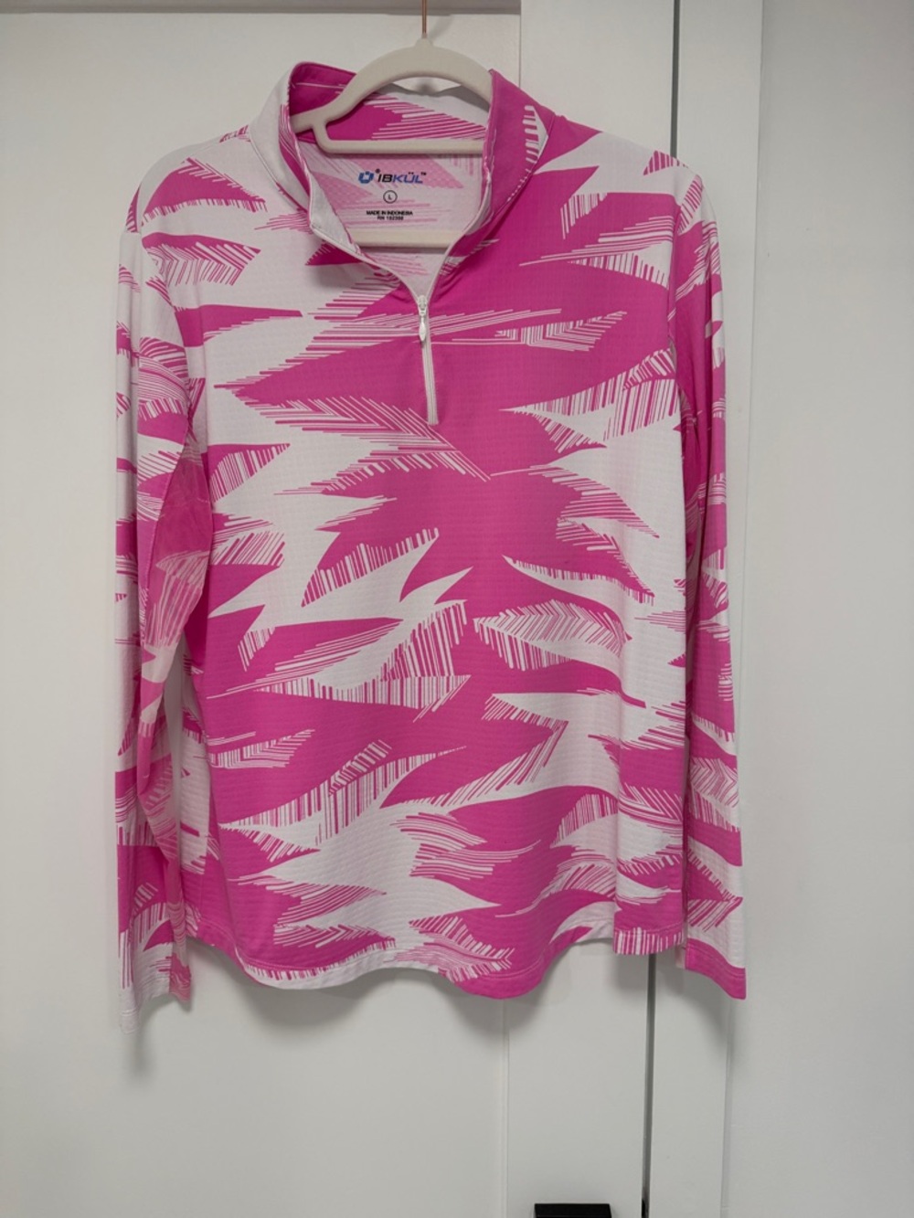 IBKUL Hot Pink & White Long-Sleeve Half-Zip Performance golf top